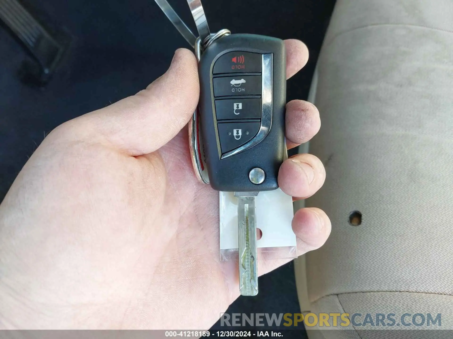 11 fotografías del automóvil dañado 4T1C11AK0MU539583 TOYOTA CAMRY 2021