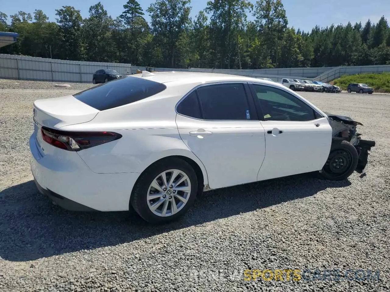 3 fotografías del automóvil dañado 4T1C11AK0MU570008 TOYOTA CAMRY 2021