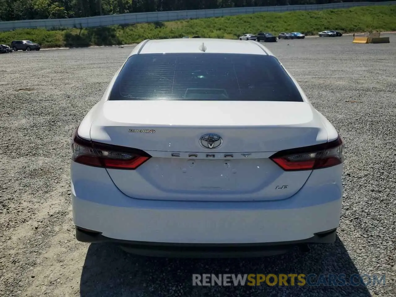 6 fotografías del automóvil dañado 4T1C11AK0MU570008 TOYOTA CAMRY 2021