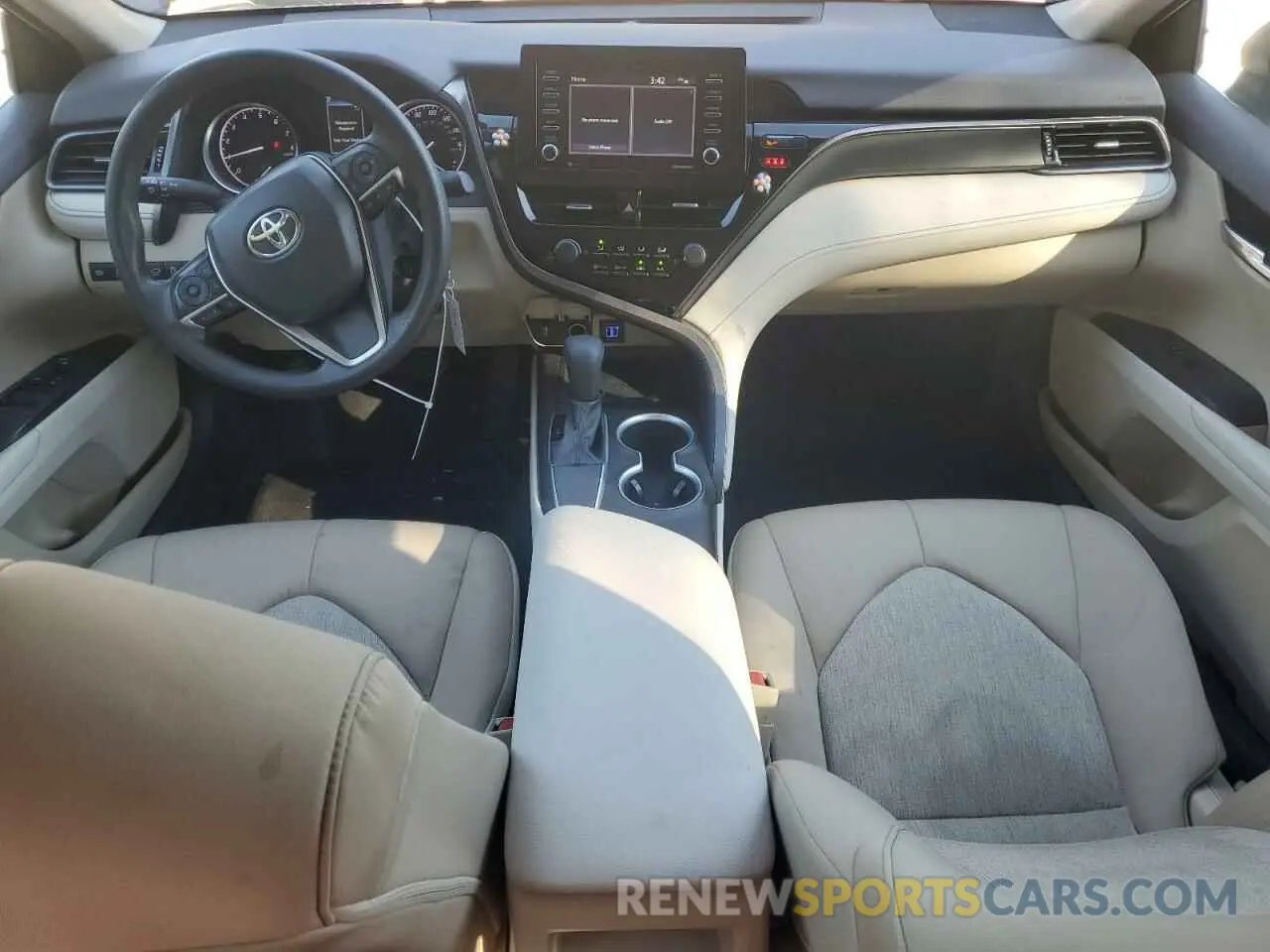 8 fotografías del automóvil dañado 4T1C11AK1MU422014 TOYOTA CAMRY 2021