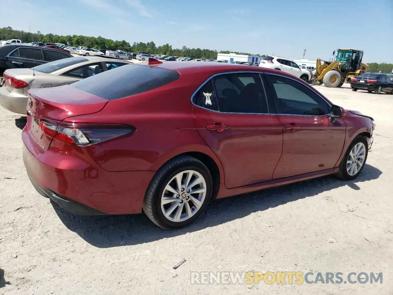 3 fotografías del automóvil dañado 4T1C11AK1MU450833 TOYOTA CAMRY 2021