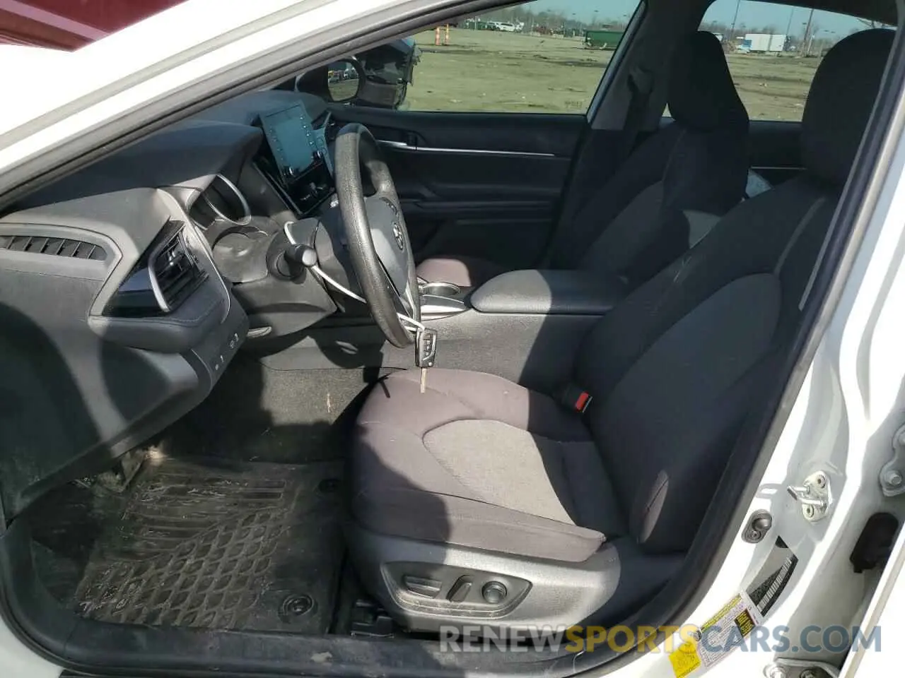 7 fotografías del automóvil dañado 4T1C11AK1MU469978 TOYOTA CAMRY 2021