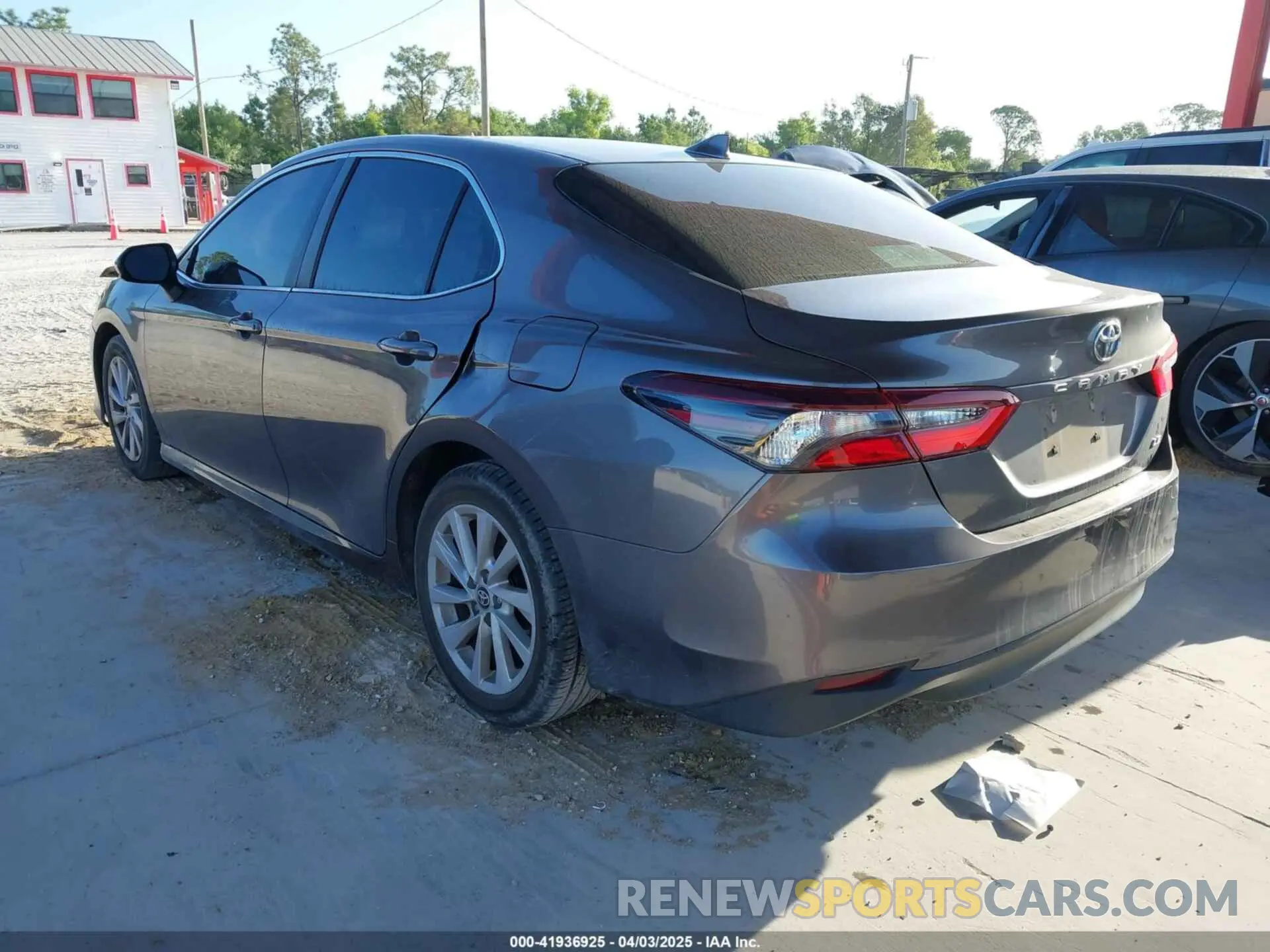 3 fotografías del automóvil dañado 4T1C11AK1MU548292 TOYOTA CAMRY 2021
