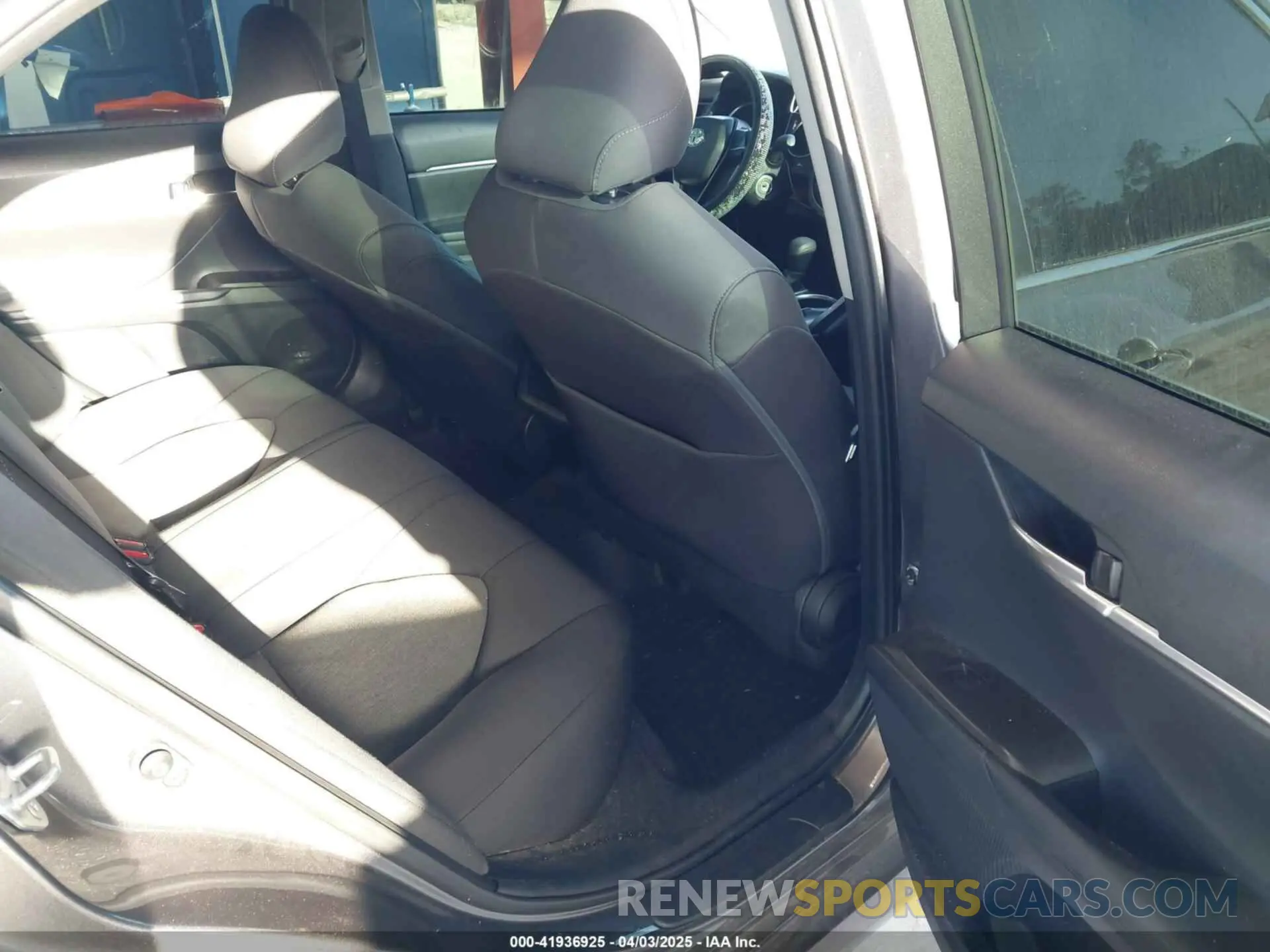 8 fotografías del automóvil dañado 4T1C11AK1MU548292 TOYOTA CAMRY 2021