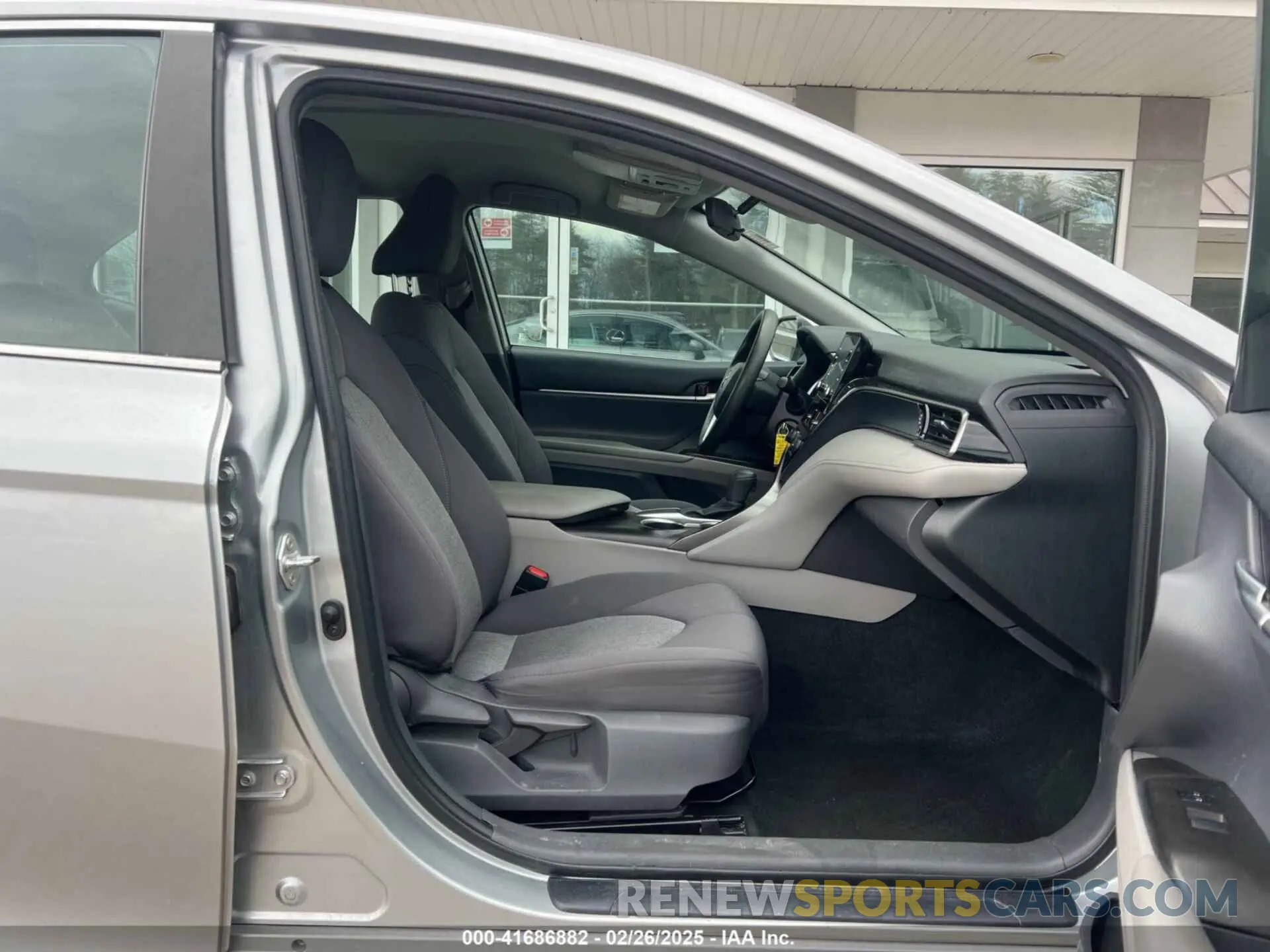 5 fotografías del automóvil dañado 4T1C11AK1MU614730 TOYOTA CAMRY 2021