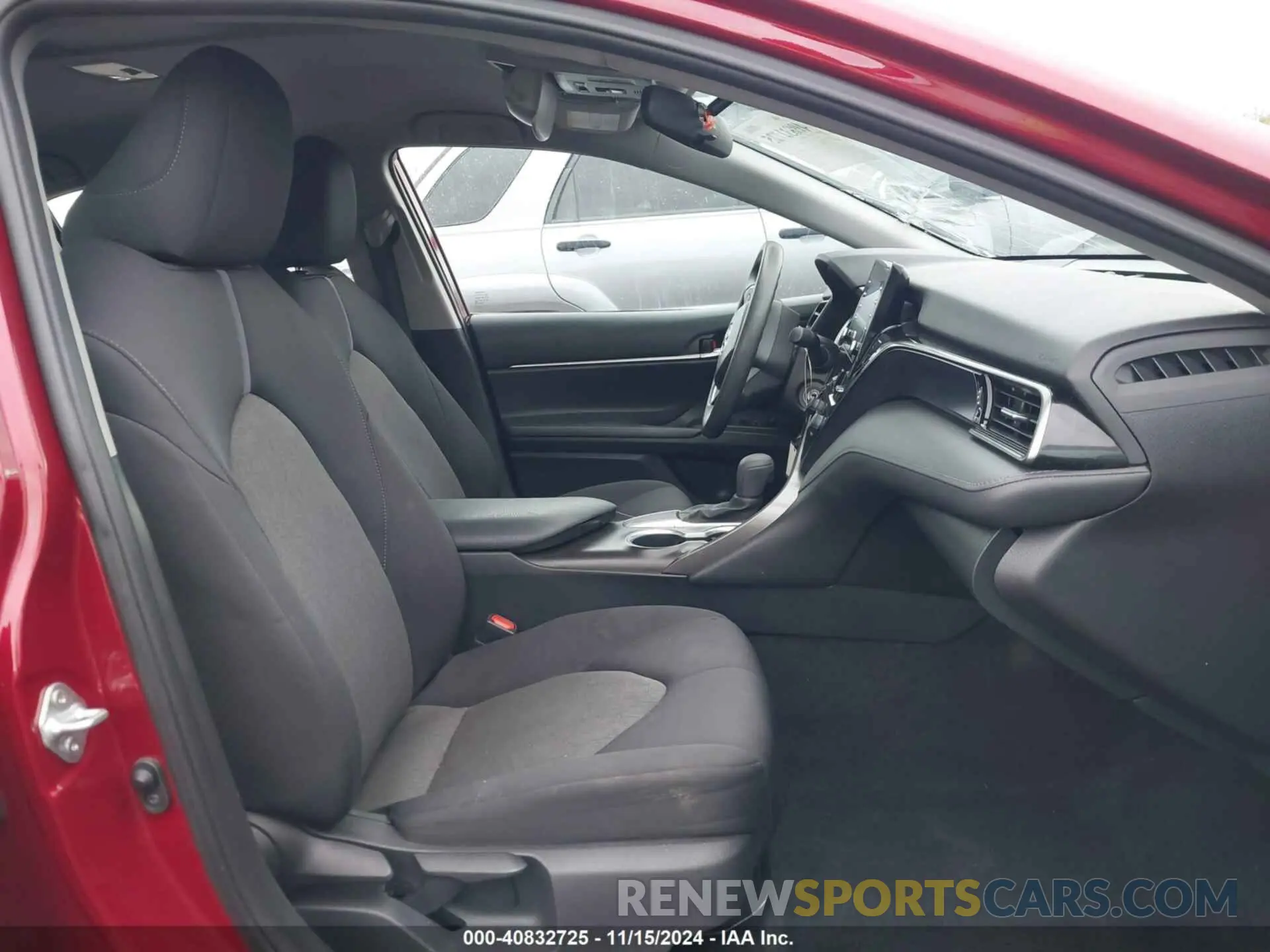 5 fotografías del automóvil dañado 4T1C11AK2MU422183 TOYOTA CAMRY 2021