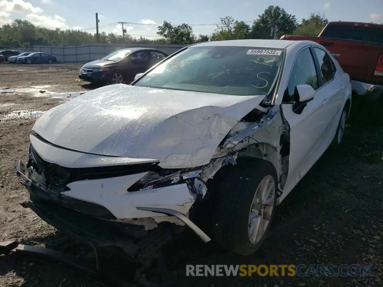 2 fotografías del automóvil dañado 4T1C11AK2MU454910 TOYOTA CAMRY 2021
