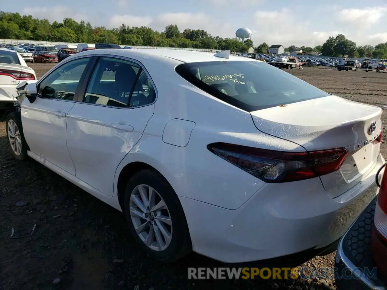 3 fotografías del automóvil dañado 4T1C11AK2MU454910 TOYOTA CAMRY 2021