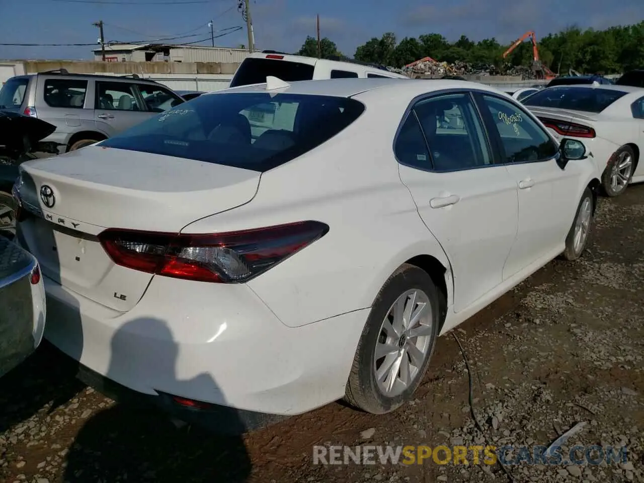 4 fotografías del automóvil dañado 4T1C11AK2MU454910 TOYOTA CAMRY 2021