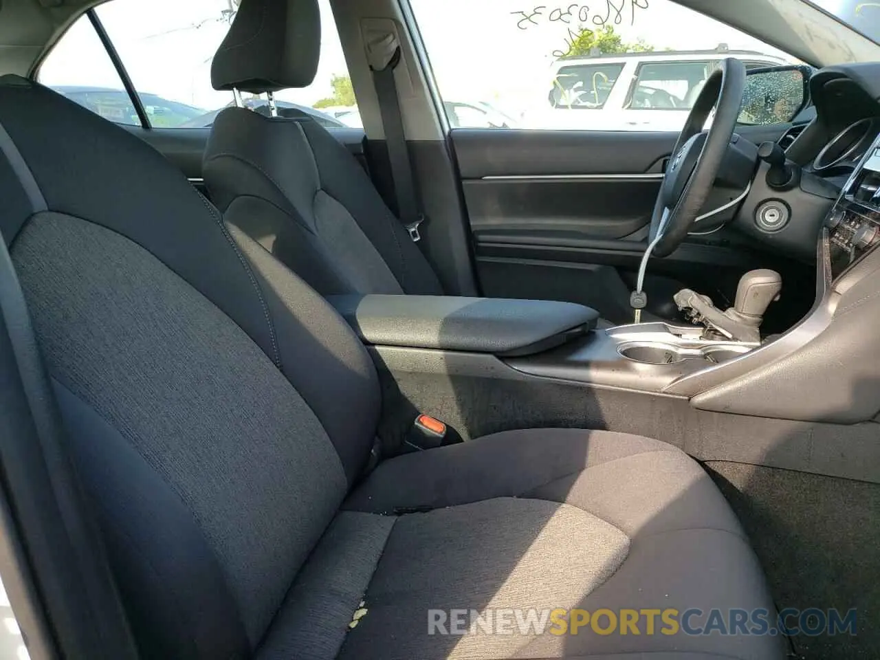 5 fotografías del automóvil dañado 4T1C11AK2MU454910 TOYOTA CAMRY 2021