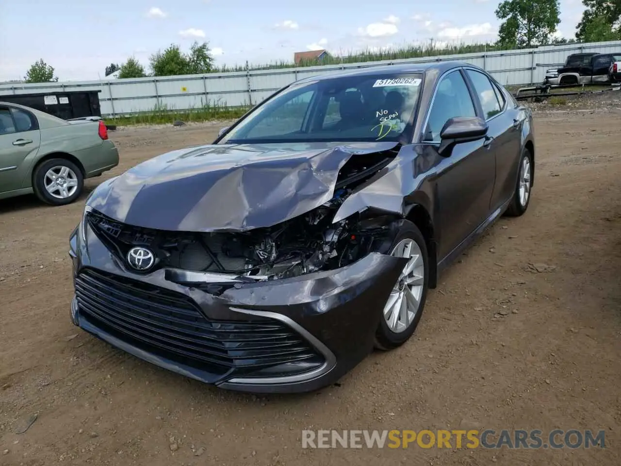 2 fotografías del automóvil dañado 4T1C11AK2MU463302 TOYOTA CAMRY 2021