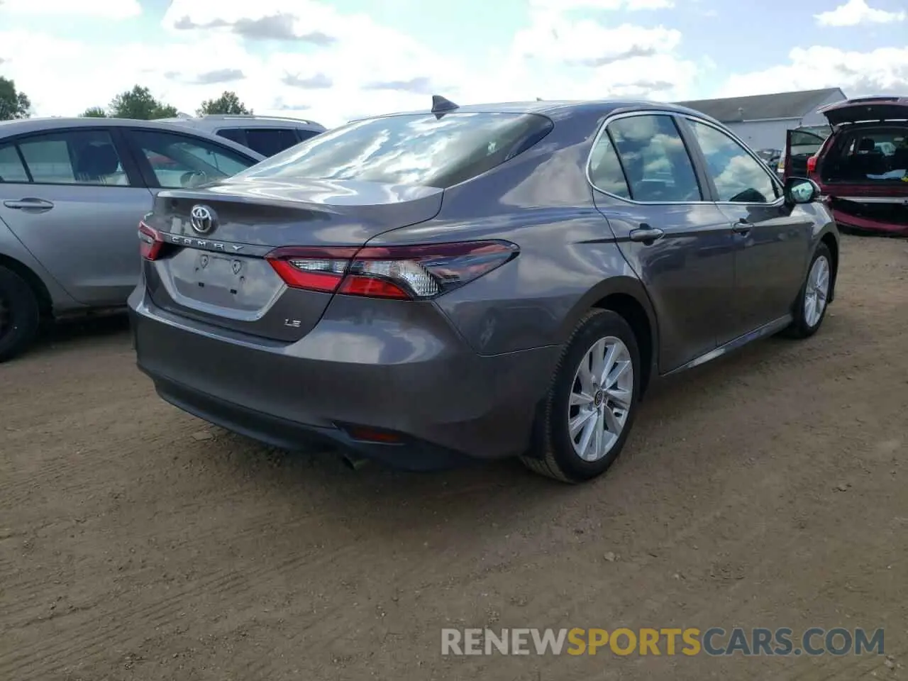 4 fotografías del automóvil dañado 4T1C11AK2MU463302 TOYOTA CAMRY 2021