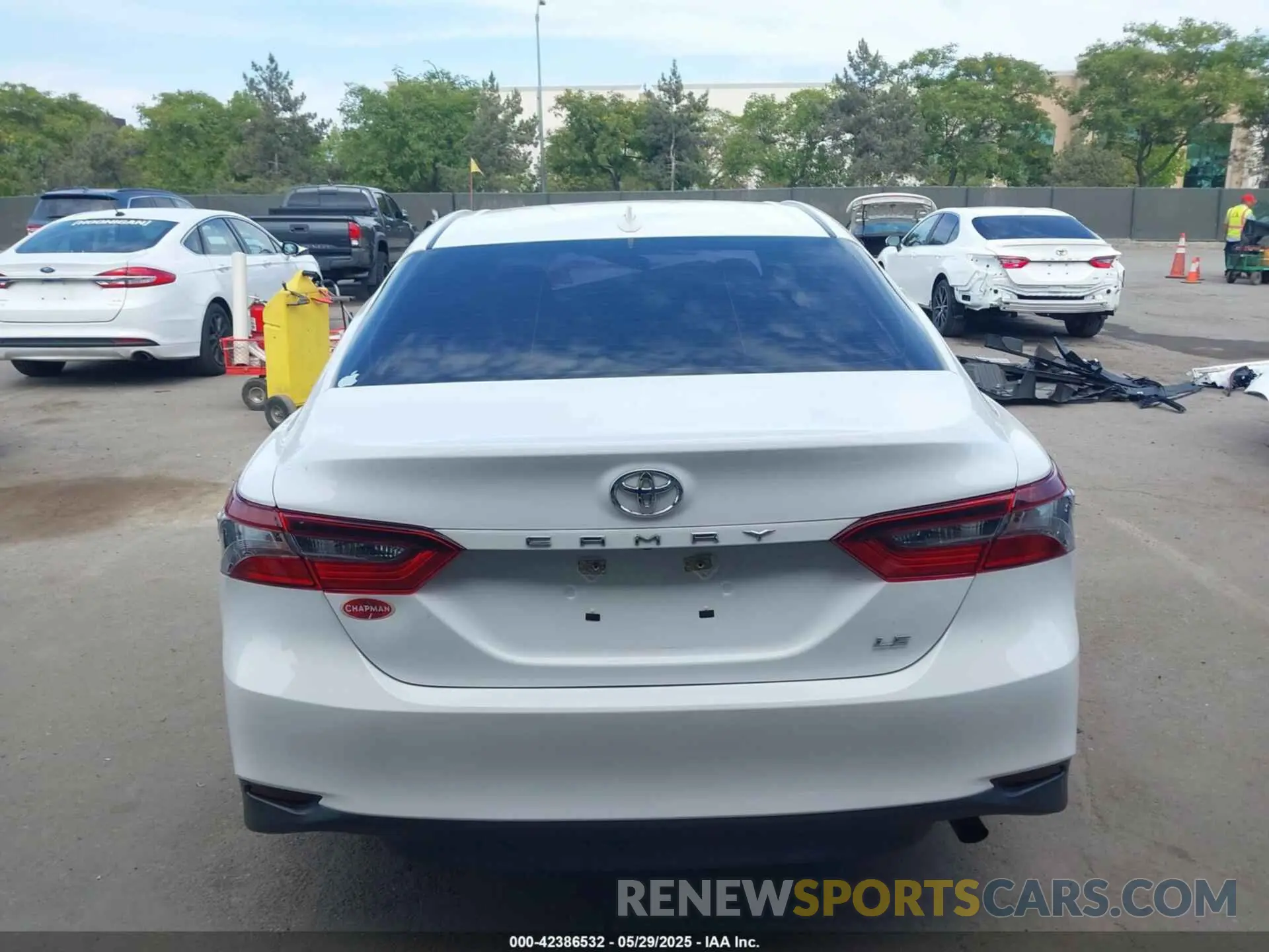 17 fotografías del automóvil dañado 4T1C11AK2MU560936 TOYOTA CAMRY 2021