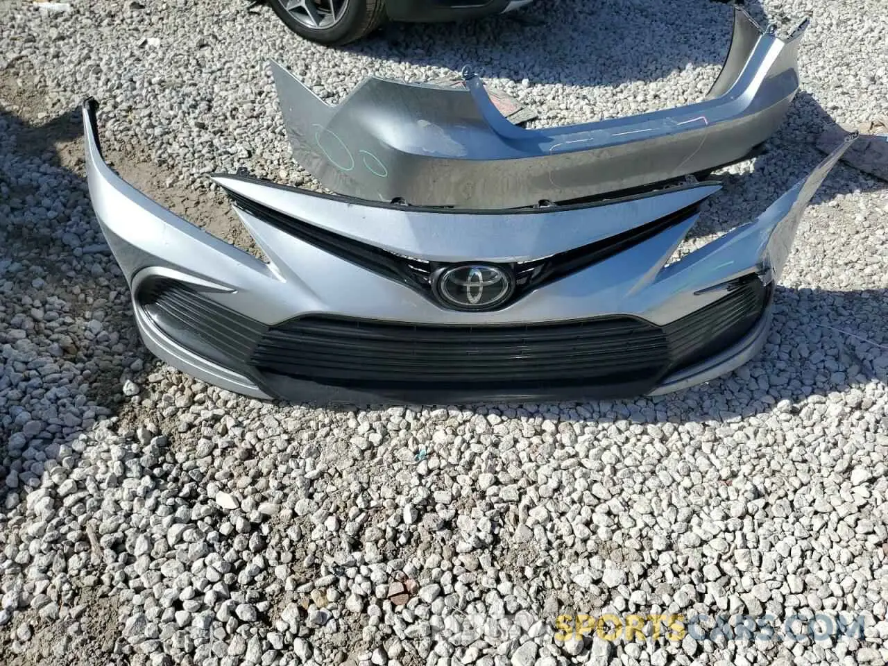 12 fotografías del automóvil dañado 4T1C11AK2MU575596 TOYOTA CAMRY 2021