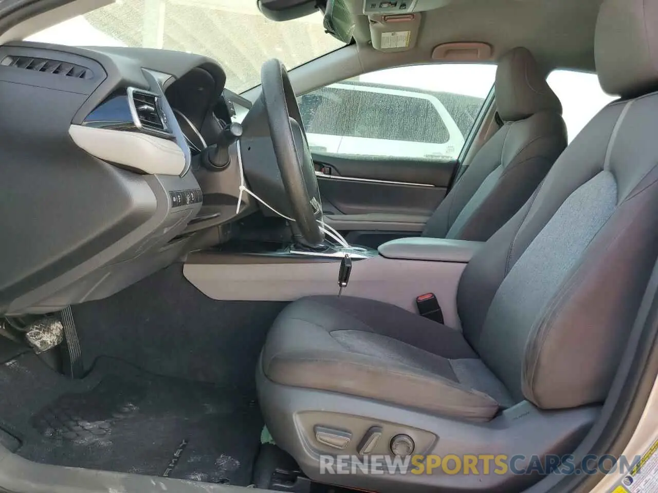 7 fotografías del automóvil dañado 4T1C11AK2MU575596 TOYOTA CAMRY 2021