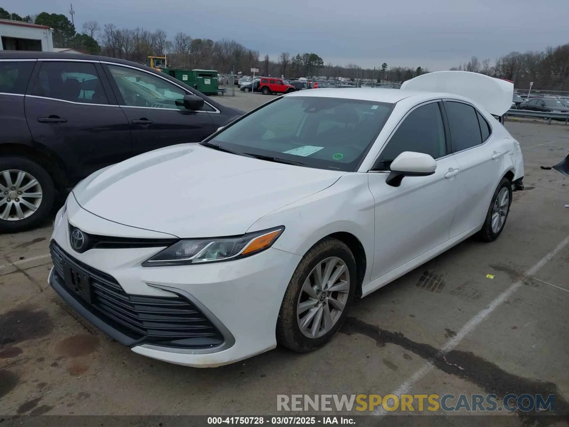 2 fotografías del automóvil dañado 4T1C11AK3MU457038 TOYOTA CAMRY 2021