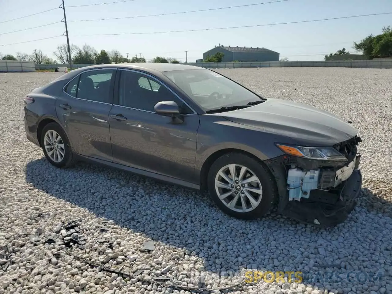 4 fotografías del automóvil dañado 4T1C11AK3MU517450 TOYOTA CAMRY 2021