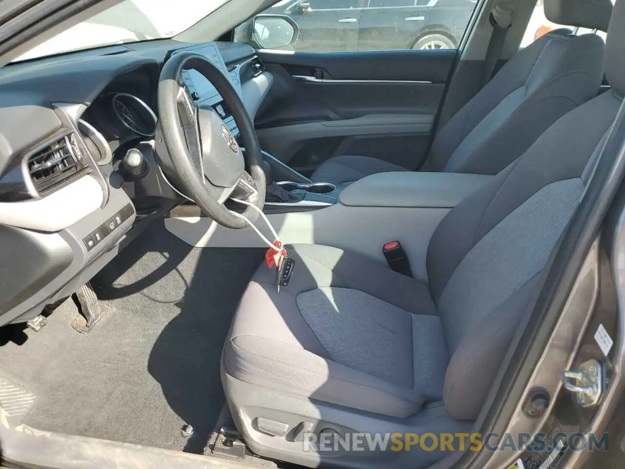 7 fotografías del automóvil dañado 4T1C11AK3MU517450 TOYOTA CAMRY 2021