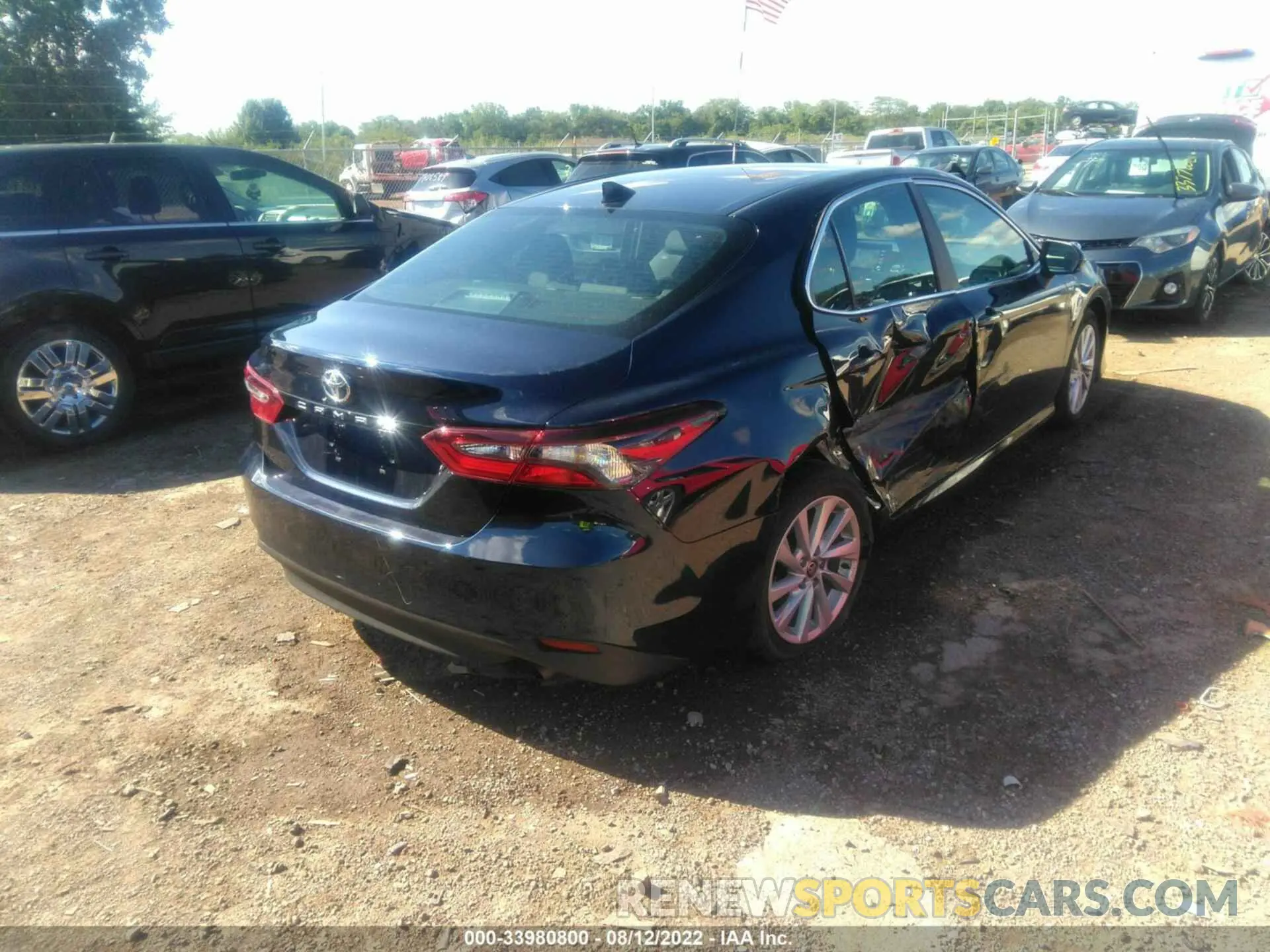 4 fotografías del automóvil dañado 4T1C11AK3MU526794 TOYOTA CAMRY 2021