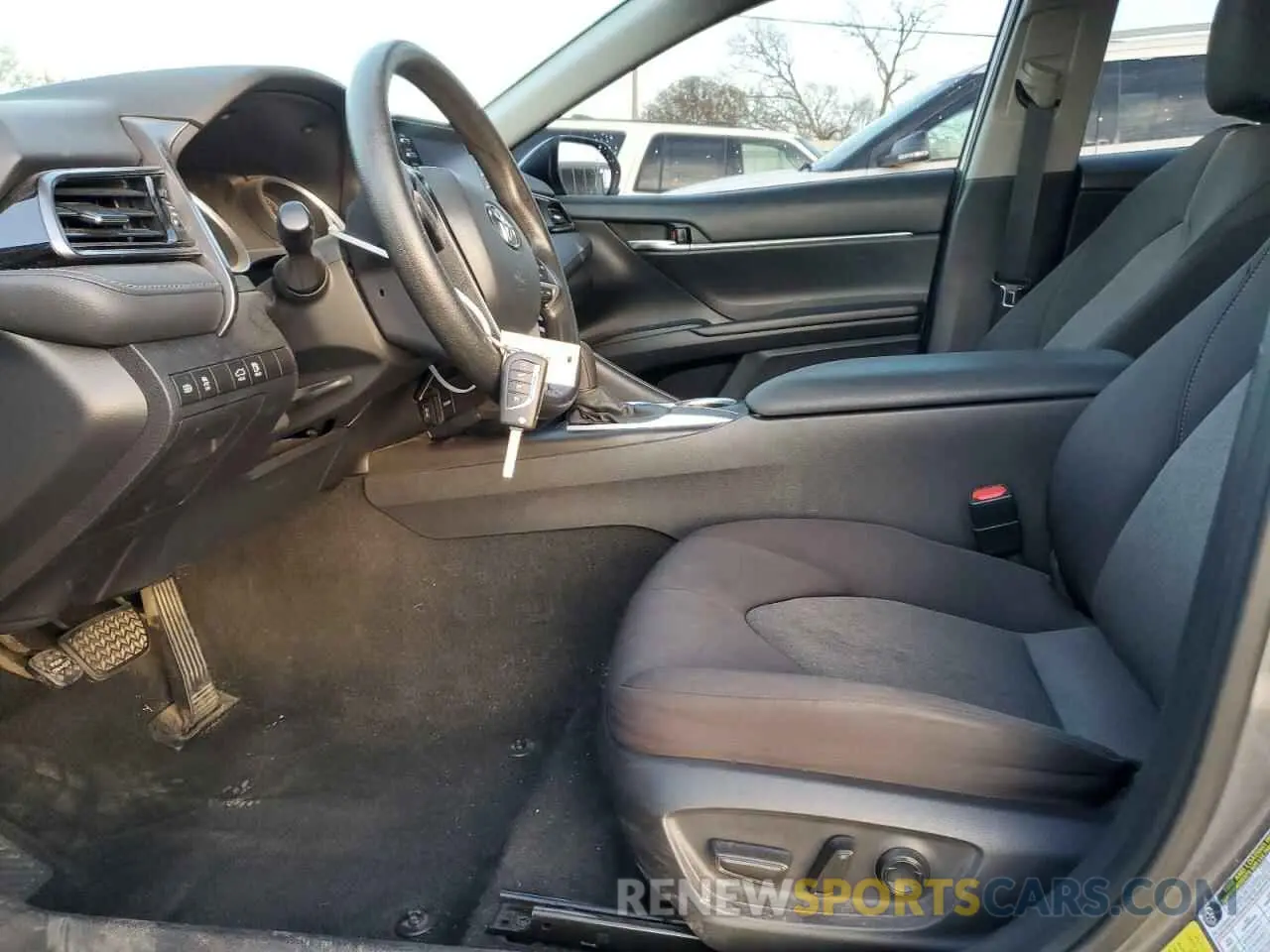 7 fotografías del automóvil dañado 4T1C11AK4MU443634 TOYOTA CAMRY 2021