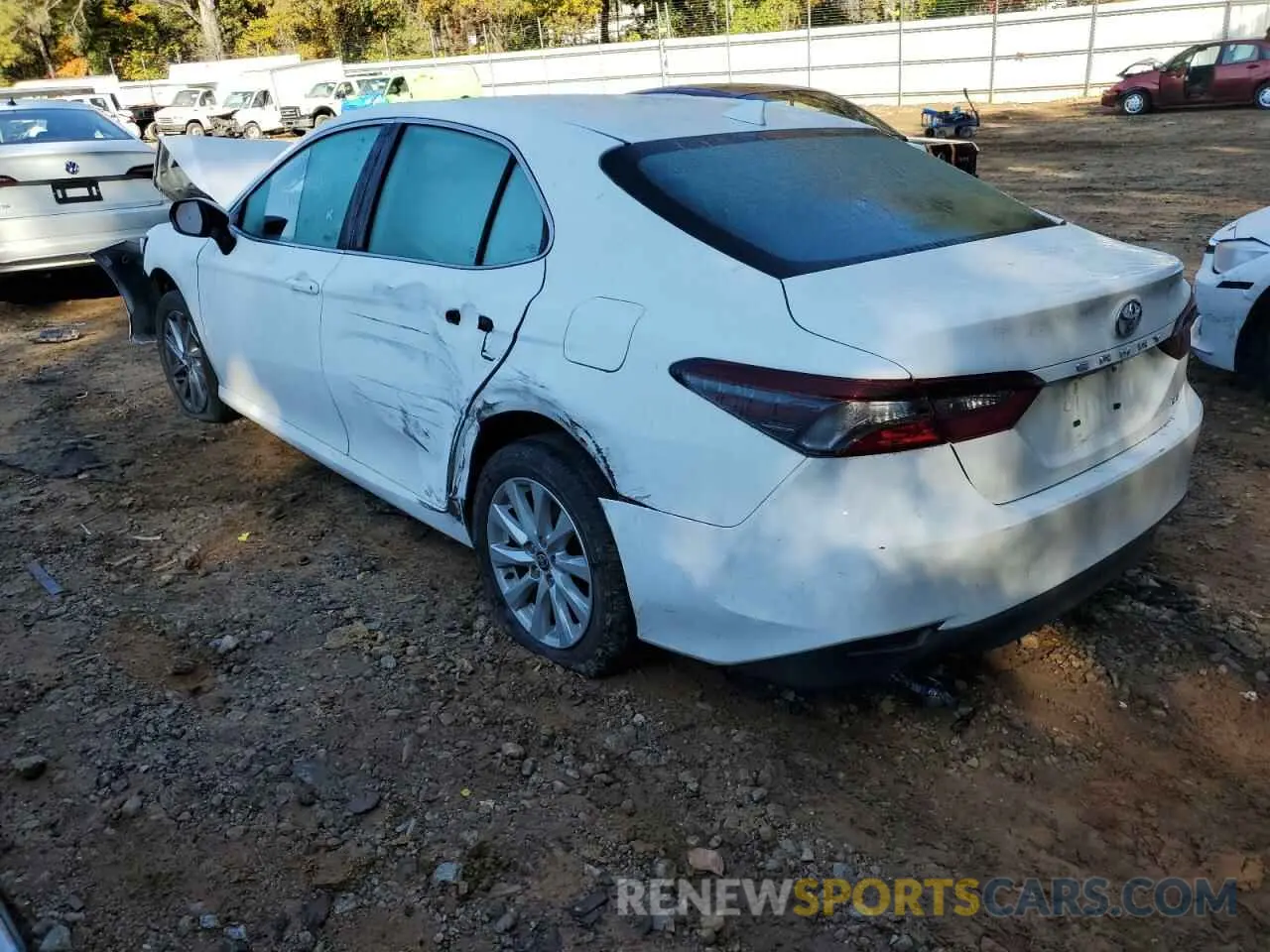 3 fotografías del automóvil dañado 4T1C11AK4MU445884 TOYOTA CAMRY 2021