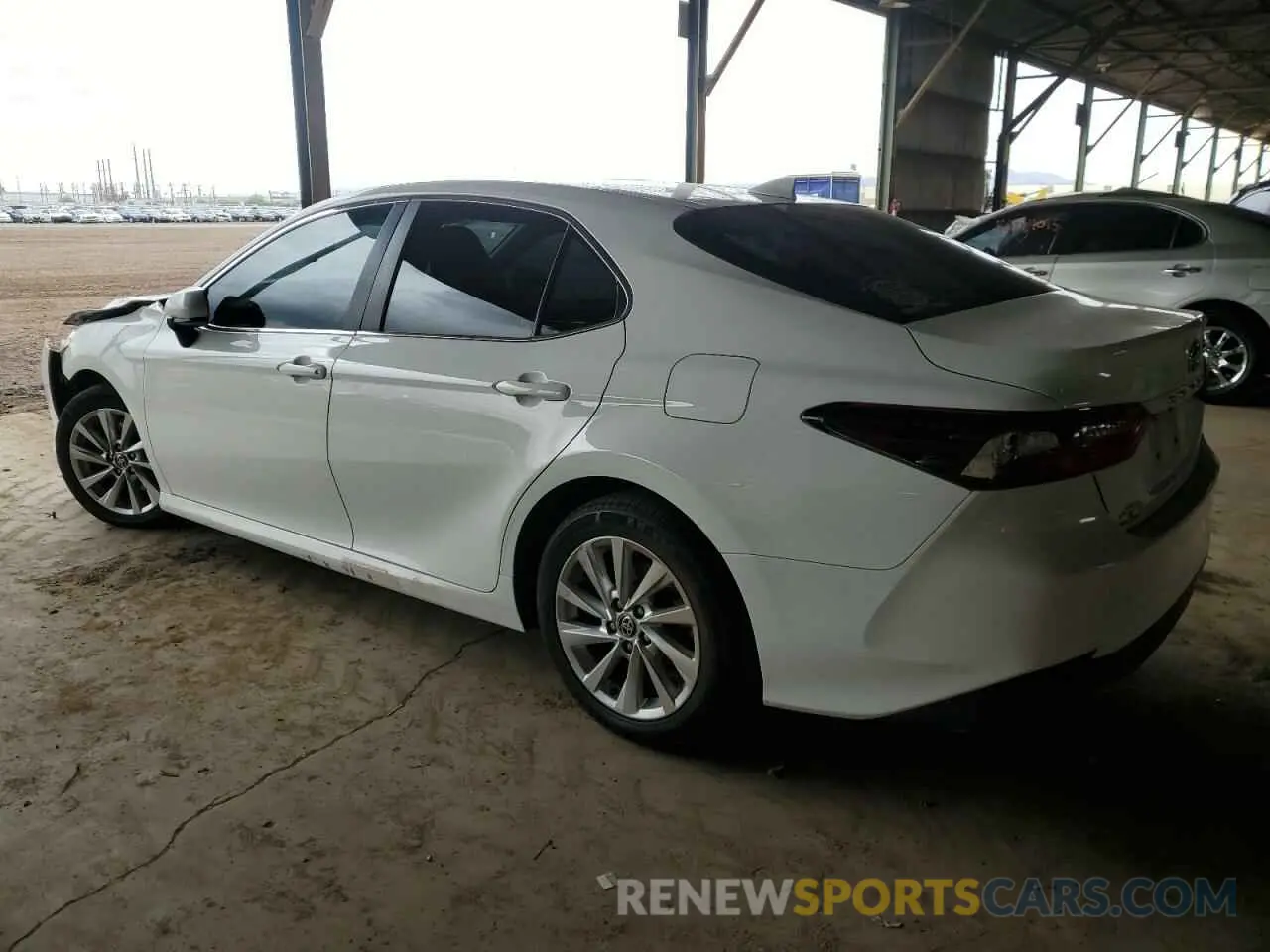 2 fotografías del automóvil dañado 4T1C11AK4MU446095 TOYOTA CAMRY 2021