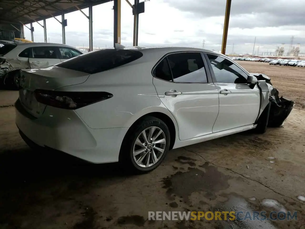 3 fotografías del automóvil dañado 4T1C11AK4MU446095 TOYOTA CAMRY 2021