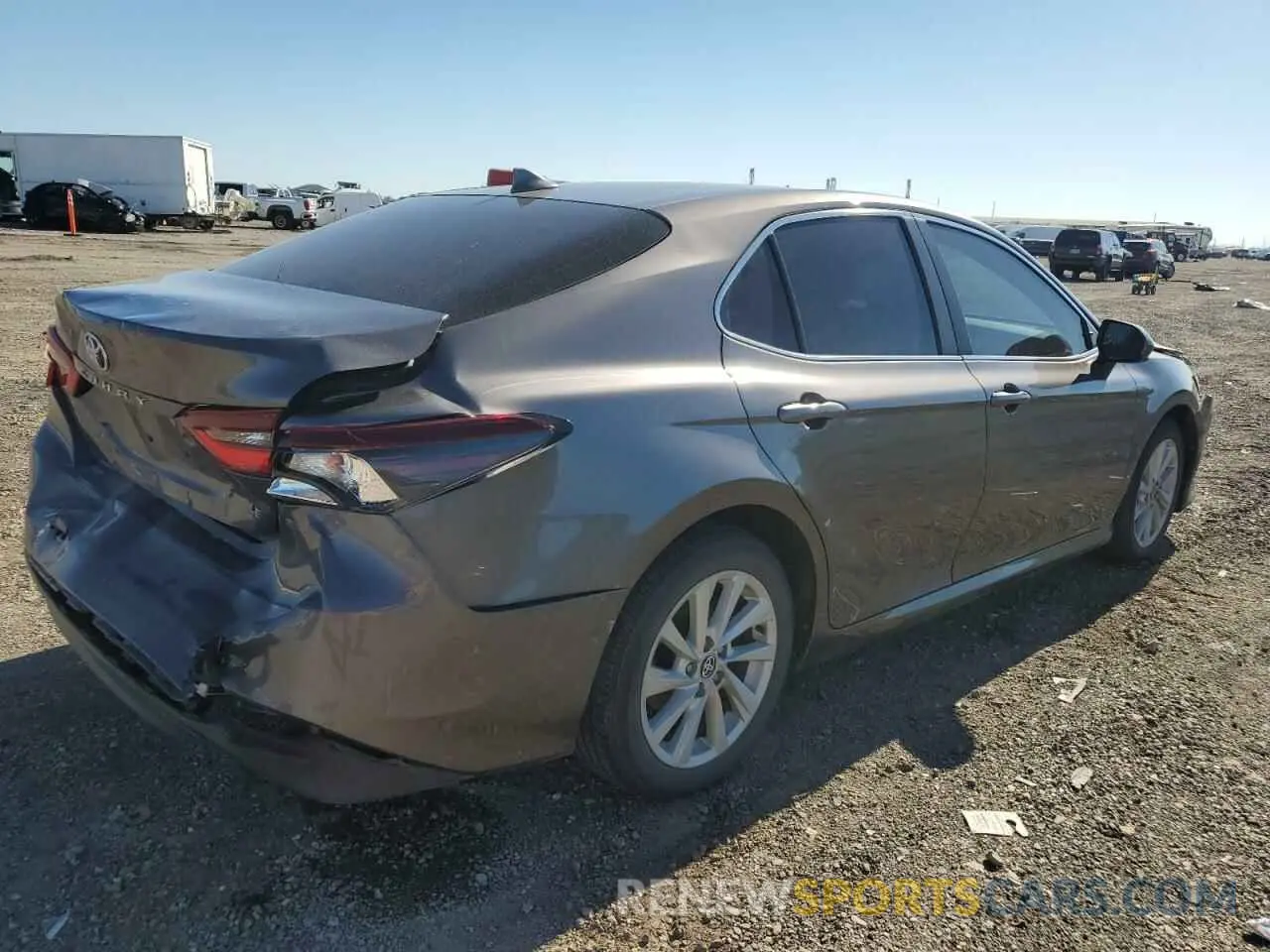 3 fotografías del automóvil dañado 4T1C11AK4MU456299 TOYOTA CAMRY 2021