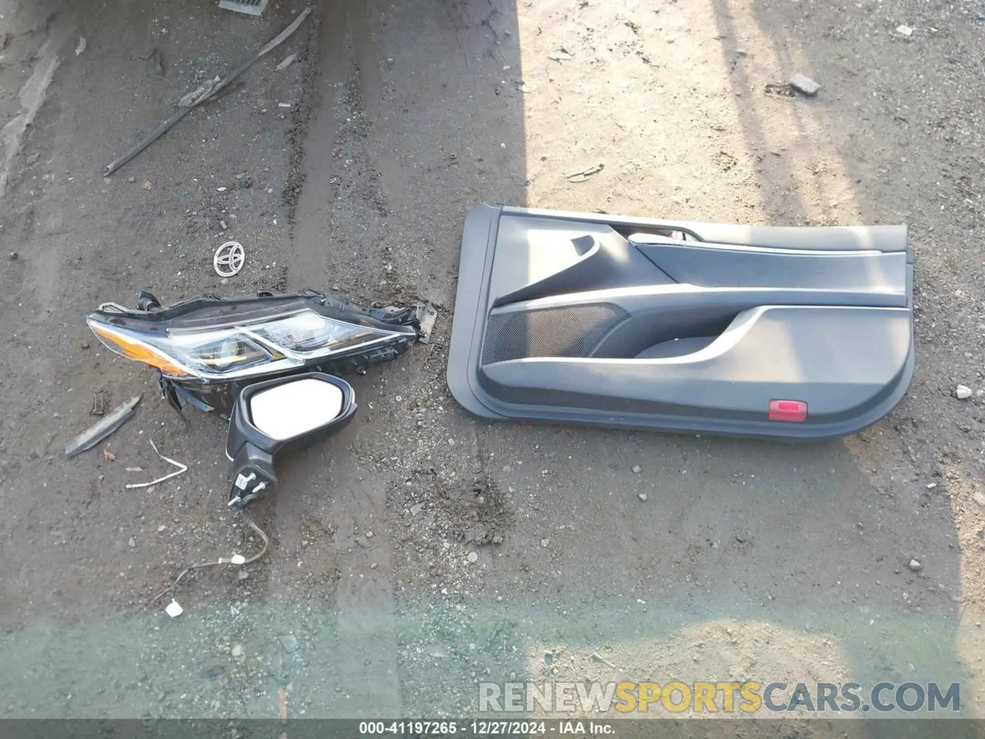 12 fotografías del automóvil dañado 4T1C11AK4MU462278 TOYOTA CAMRY 2021