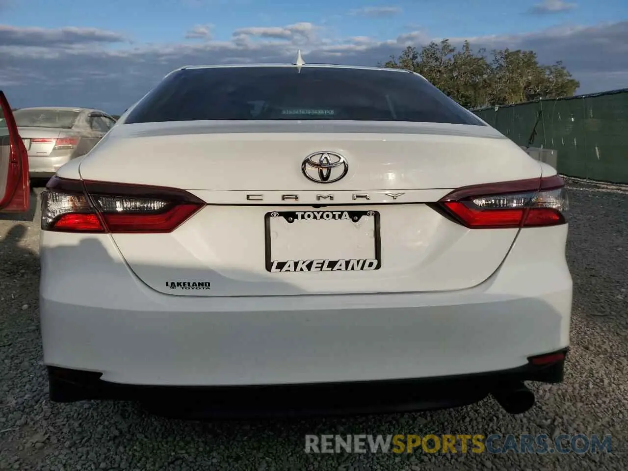 6 fotografías del automóvil dañado 4T1C11AK4MU476939 TOYOTA CAMRY 2021