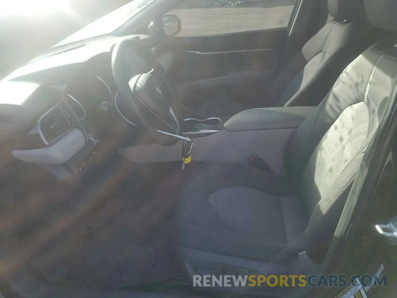 7 fotografías del automóvil dañado 4T1C11AK4MU540848 TOYOTA CAMRY 2021