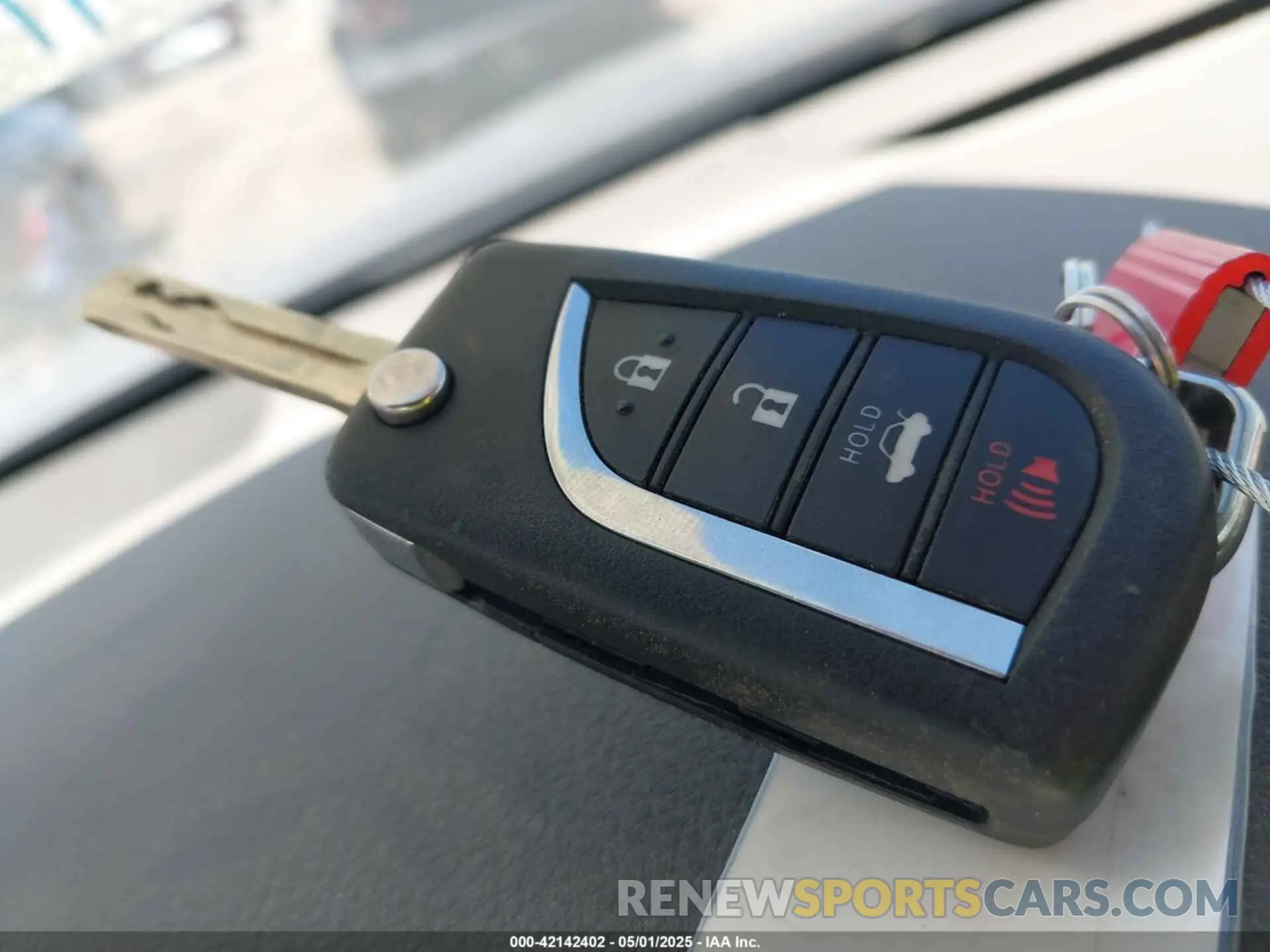 11 fotografías del automóvil dañado 4T1C11AK4MU583165 TOYOTA CAMRY 2021