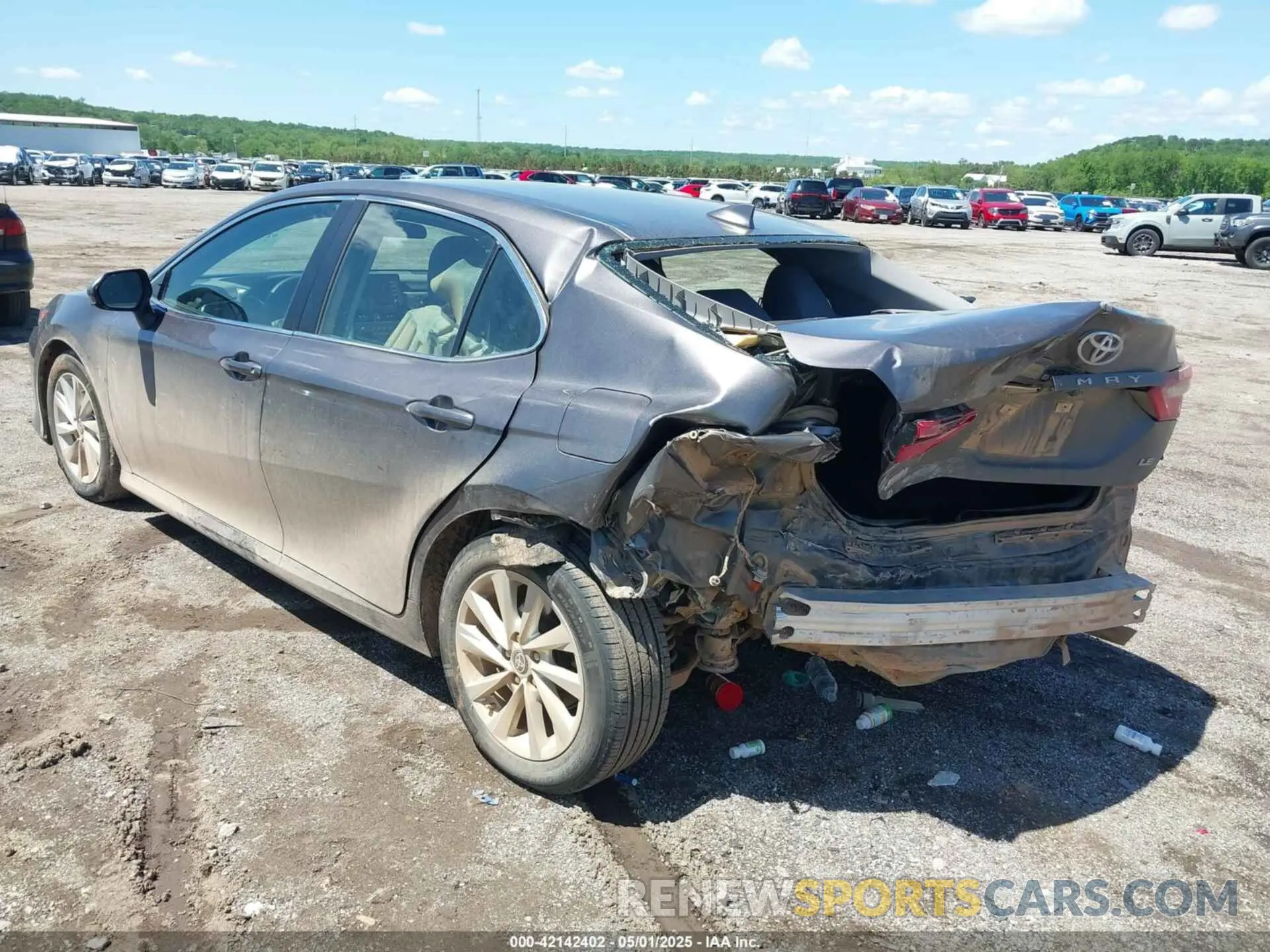 3 fotografías del automóvil dañado 4T1C11AK4MU583165 TOYOTA CAMRY 2021