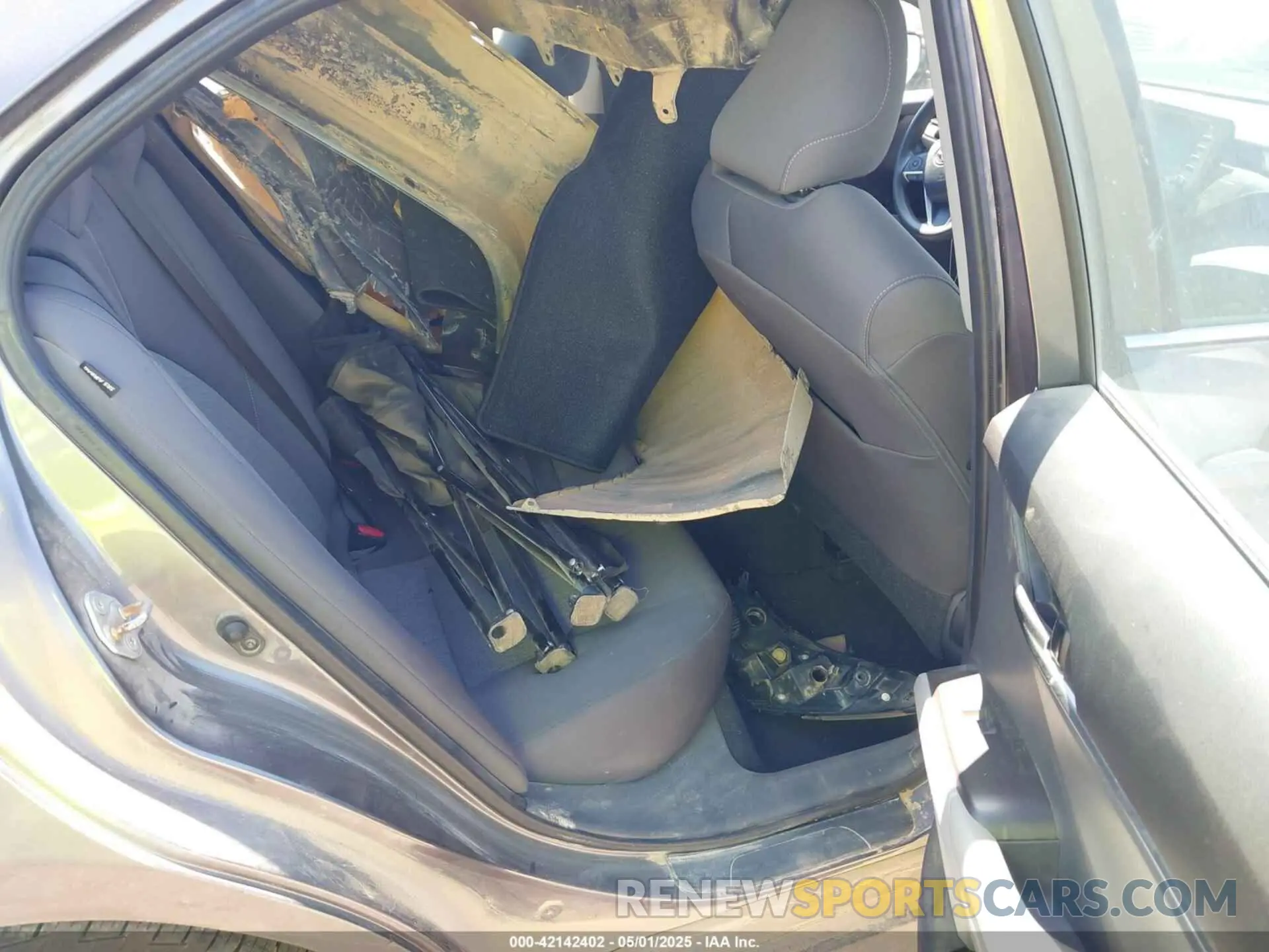 8 fotografías del automóvil dañado 4T1C11AK4MU583165 TOYOTA CAMRY 2021