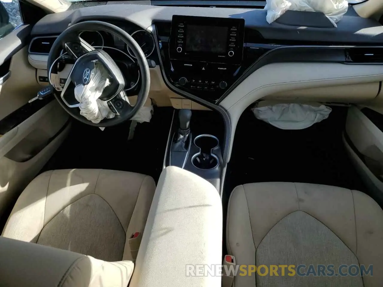 8 fotografías del automóvil dañado 4T1C11AK4MU589838 TOYOTA CAMRY 2021