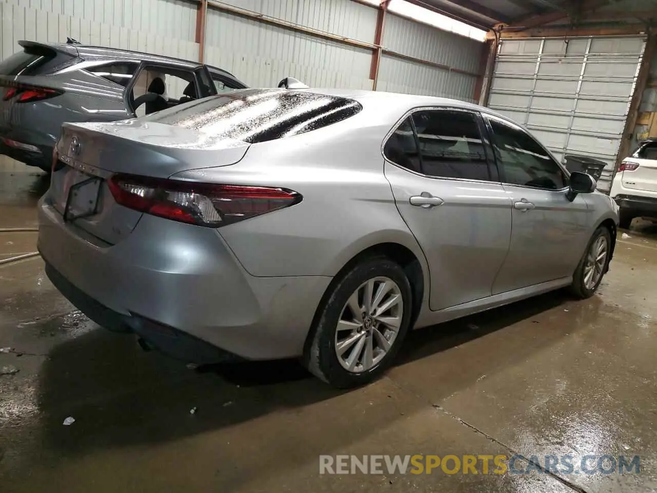 3 fotografías del automóvil dañado 4T1C11AK4MU613541 TOYOTA CAMRY 2021