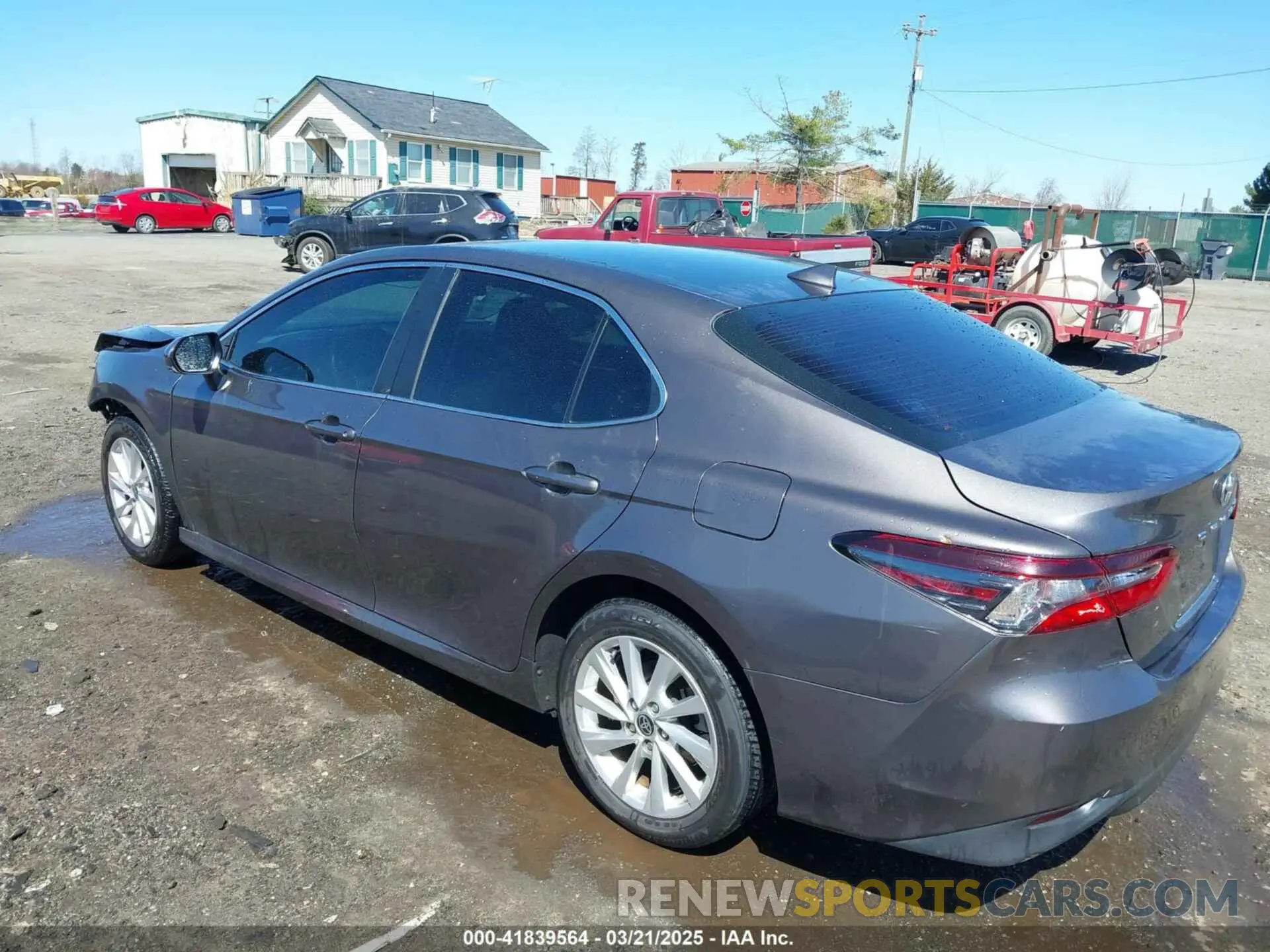 3 fotografías del automóvil dañado 4T1C11AK5MU563426 TOYOTA CAMRY 2021