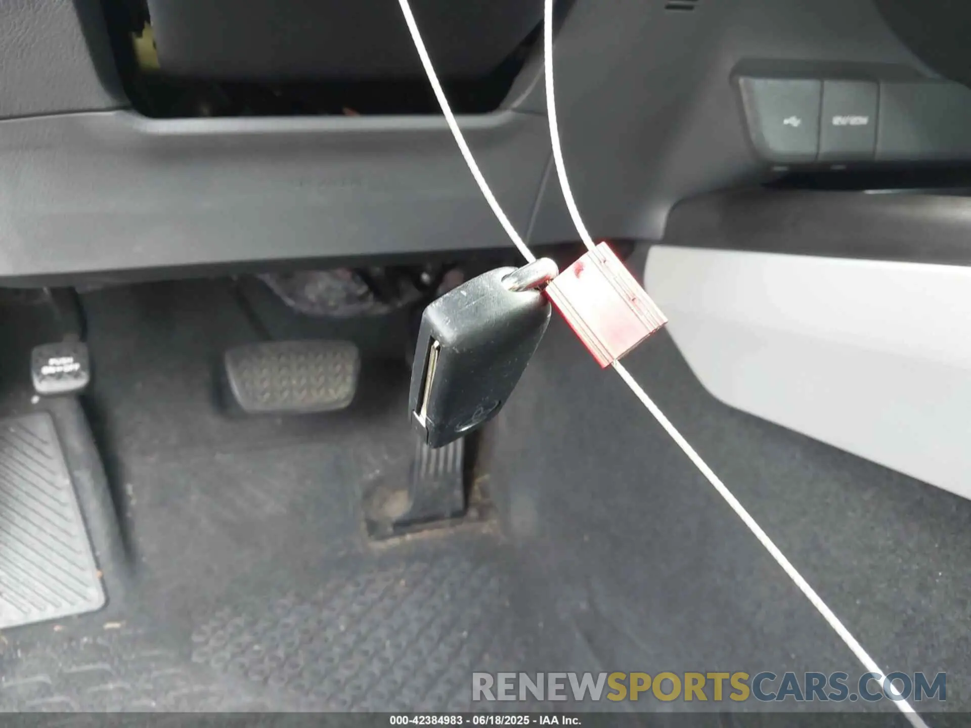 11 fotografías del automóvil dañado 4T1C11AK6MU420419 TOYOTA CAMRY 2021