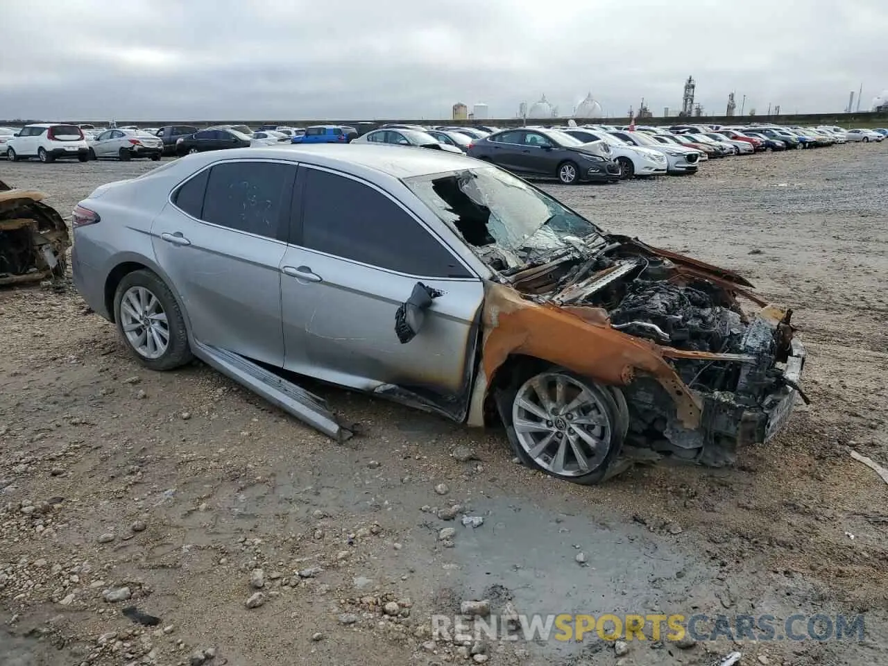 4 fotografías del automóvil dañado 4T1C11AK6MU453811 TOYOTA CAMRY 2021