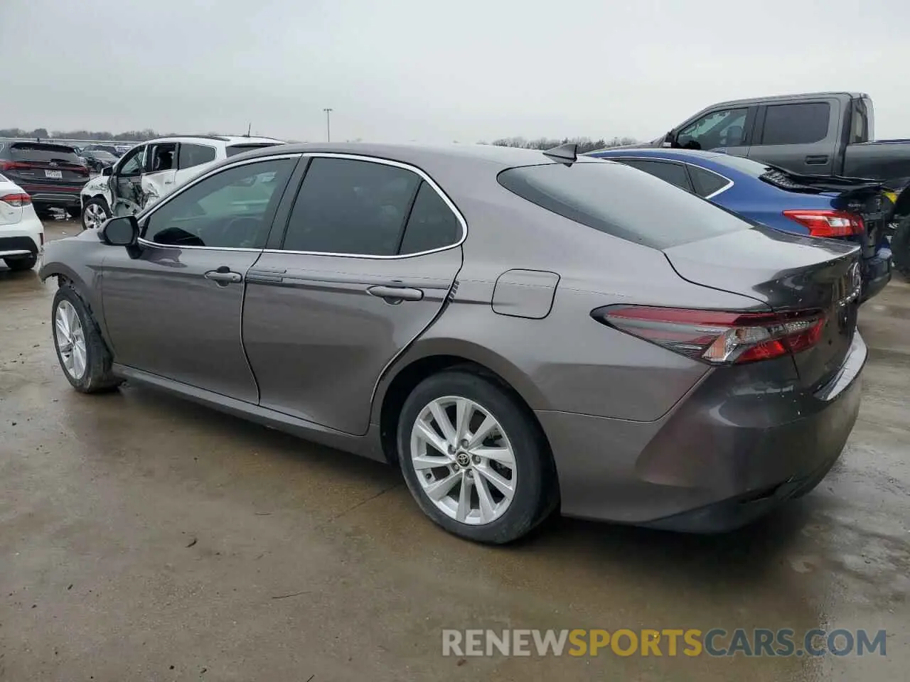 2 fotografías del automóvil dañado 4T1C11AK6MU476702 TOYOTA CAMRY 2021