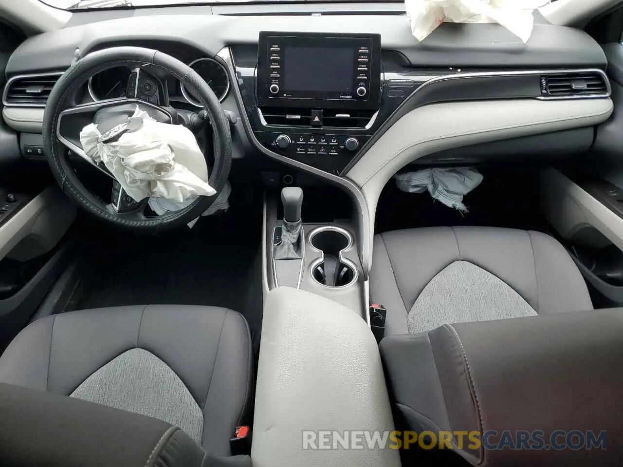 8 fotografías del automóvil dañado 4T1C11AK6MU476702 TOYOTA CAMRY 2021