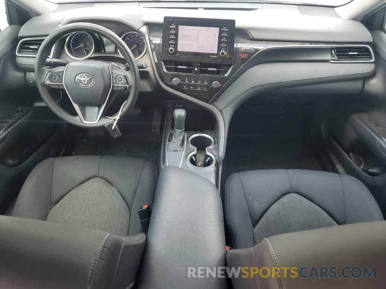8 fotografías del automóvil dañado 4T1C11AK6MU540429 TOYOTA CAMRY 2021