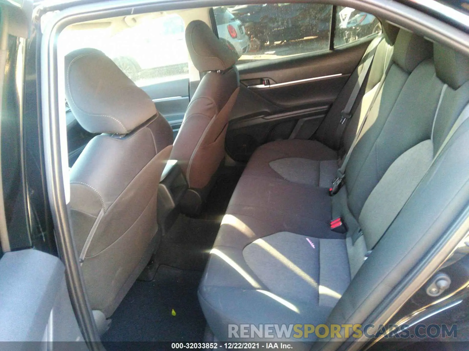 8 fotografías del automóvil dañado 4T1C11AK6MU541631 TOYOTA CAMRY 2021