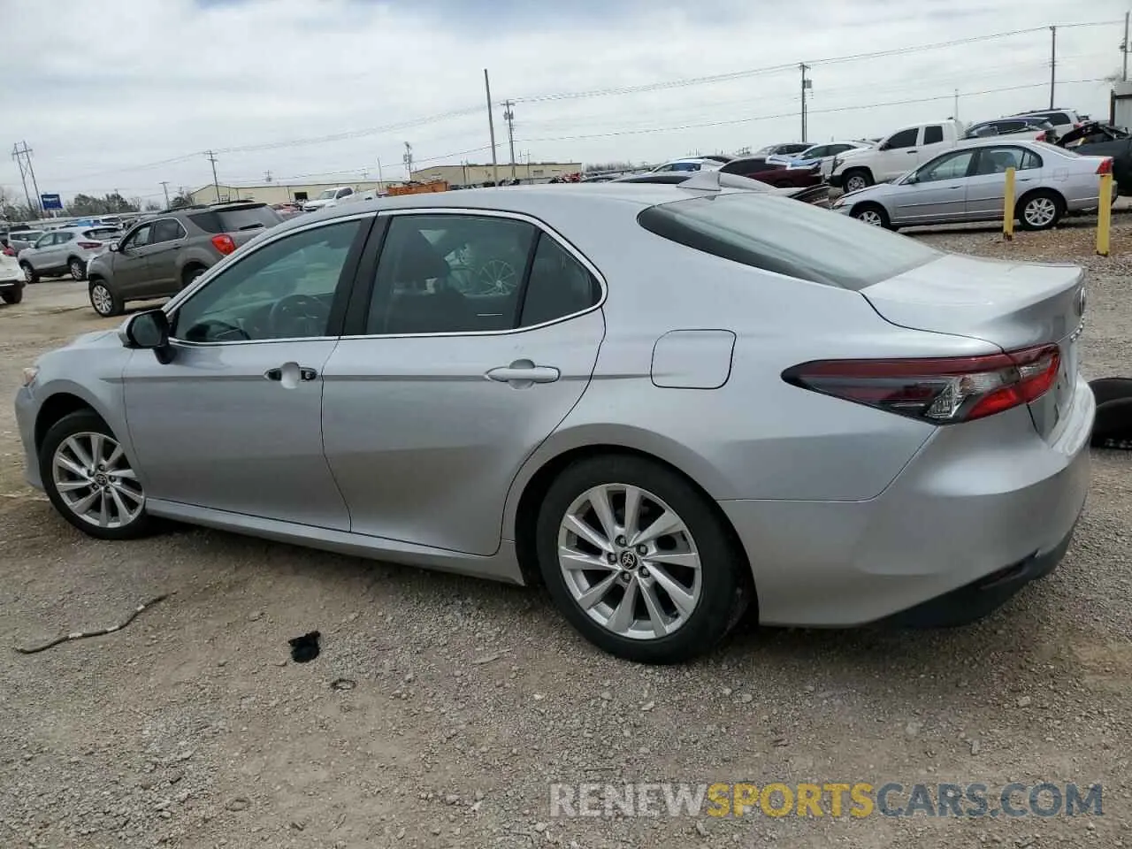 2 fotografías del automóvil dañado 4T1C11AK6MU562687 TOYOTA CAMRY 2021