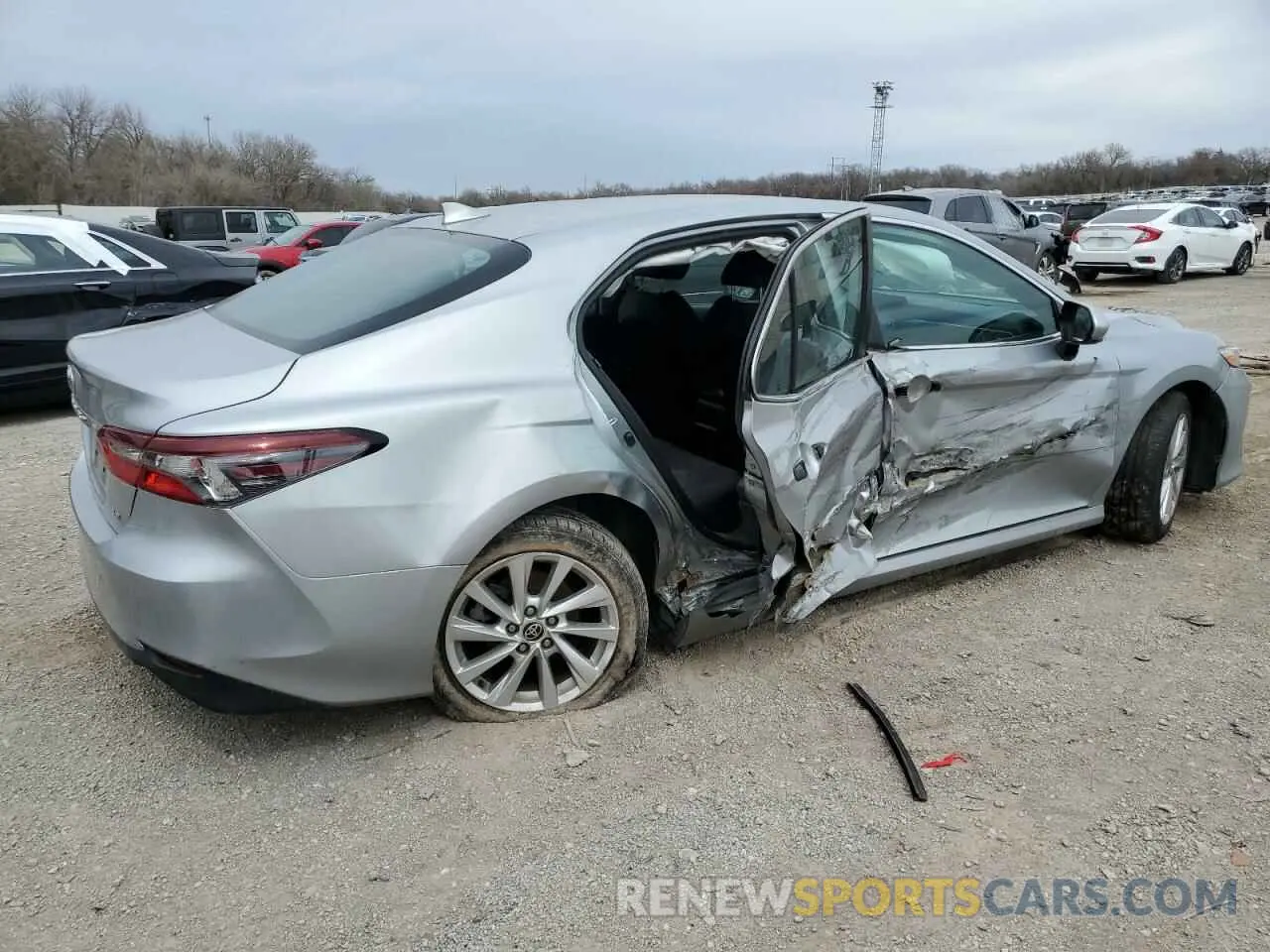3 fotografías del automóvil dañado 4T1C11AK6MU562687 TOYOTA CAMRY 2021