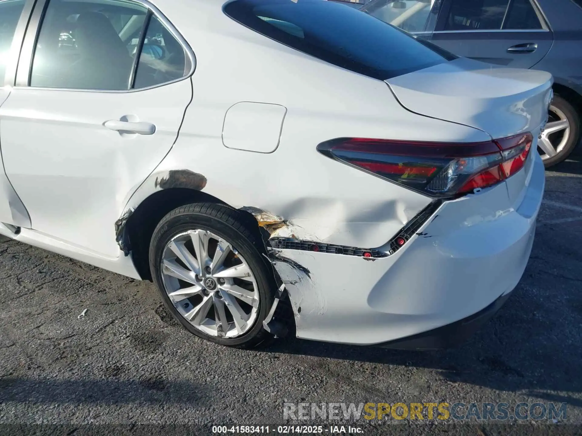 17 fotografías del automóvil dañado 4T1C11AK6MU589470 TOYOTA CAMRY 2021
