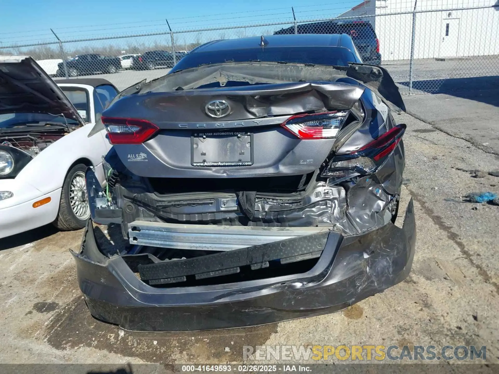16 fotografías del automóvil dañado 4T1C11AK6MU600323 TOYOTA CAMRY 2021