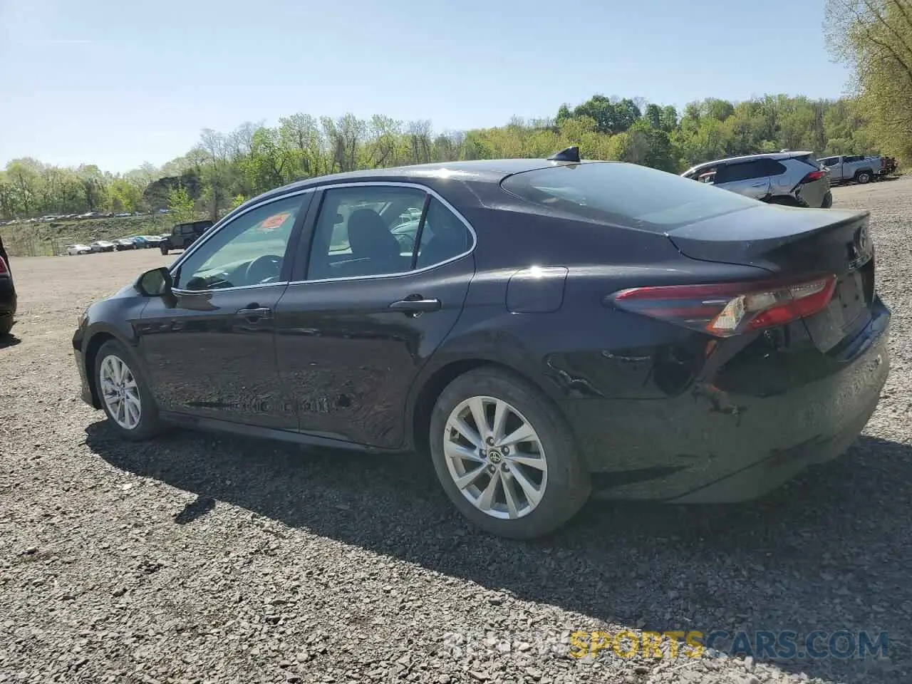 2 fotografías del automóvil dañado 4T1C11AK7MU447712 TOYOTA CAMRY 2021