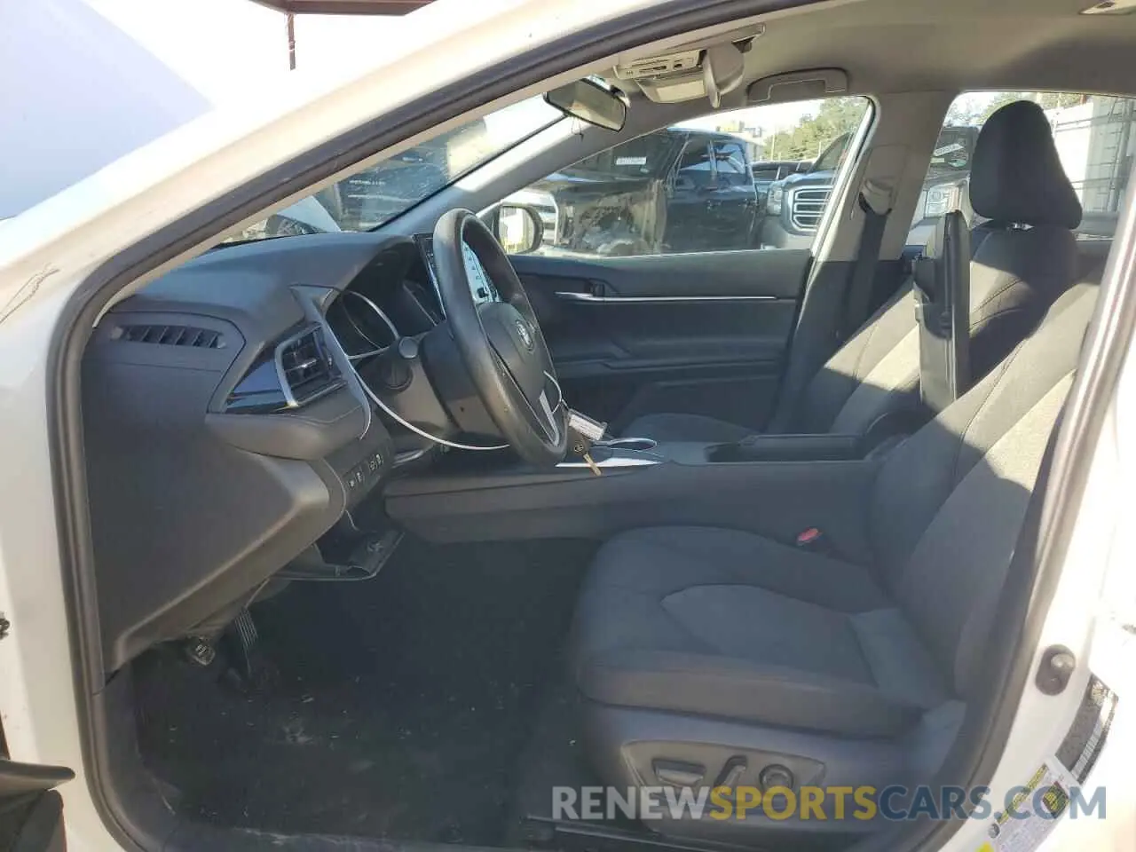 7 fotografías del automóvil dañado 4T1C11AK7MU465109 TOYOTA CAMRY 2021