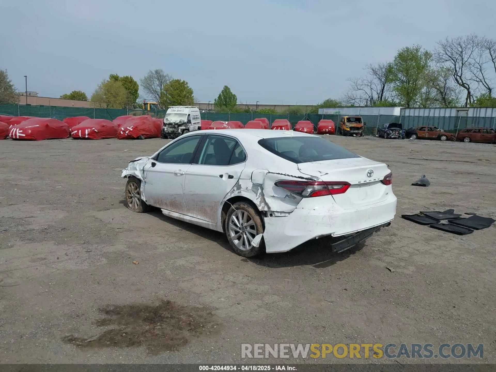 3 fotografías del automóvil dañado 4T1C11AK7MU515359 TOYOTA CAMRY 2021
